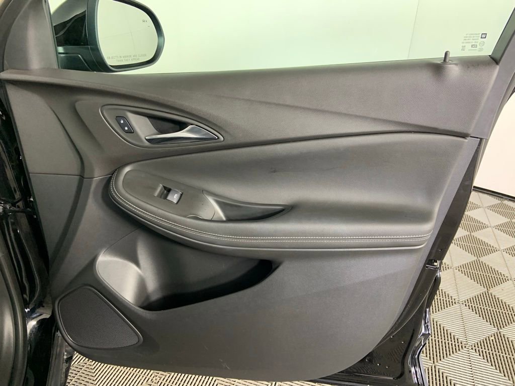 Used 2025 Buick Encore GX Preferred w/ Comfort Package image 14