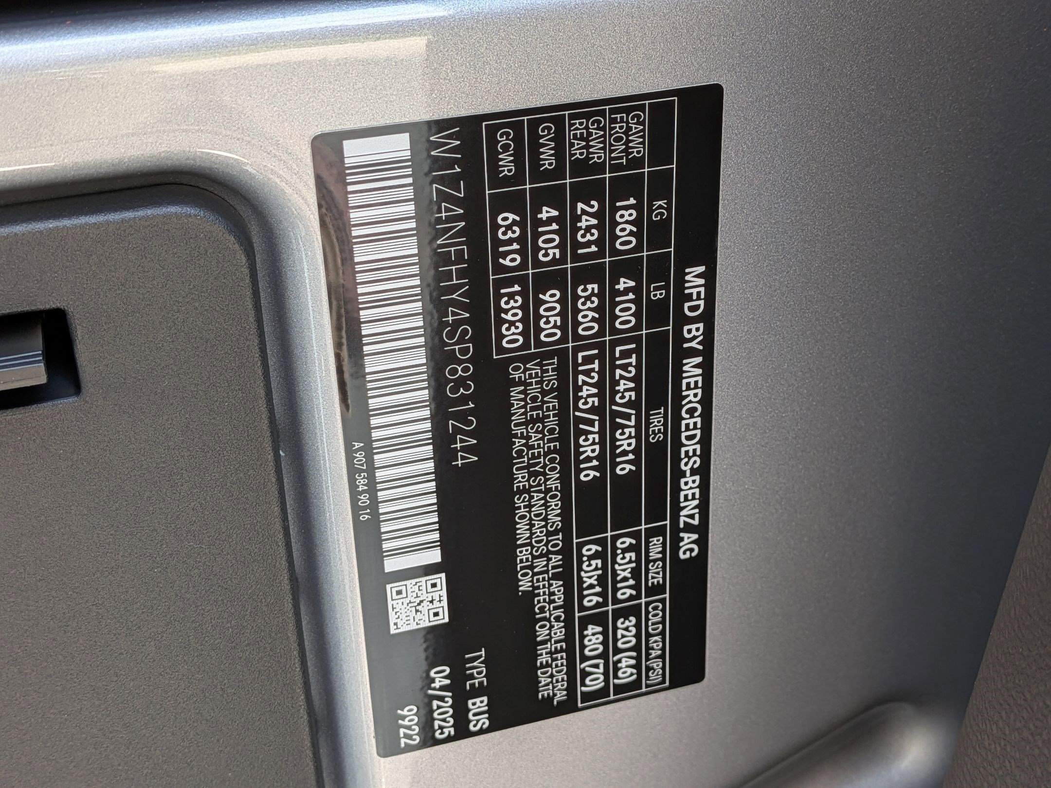 New 2025 Mercedes-Benz Sprinter 2500 image 38