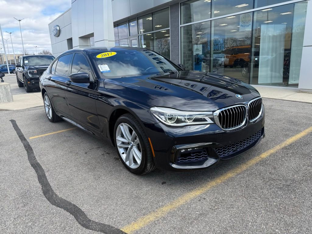 Used 2017 BMW 750i xDrive image 42