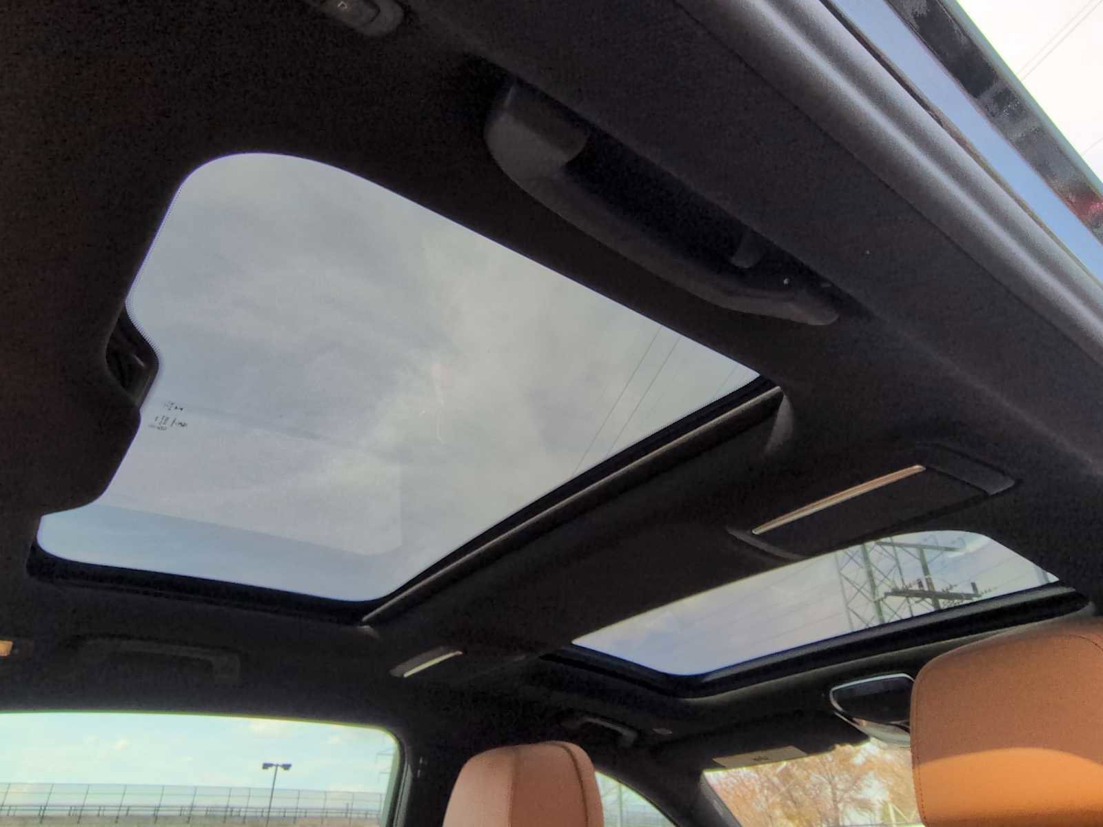 Used 2019 BMW 750i xDrive w/ M Sport Package image 23