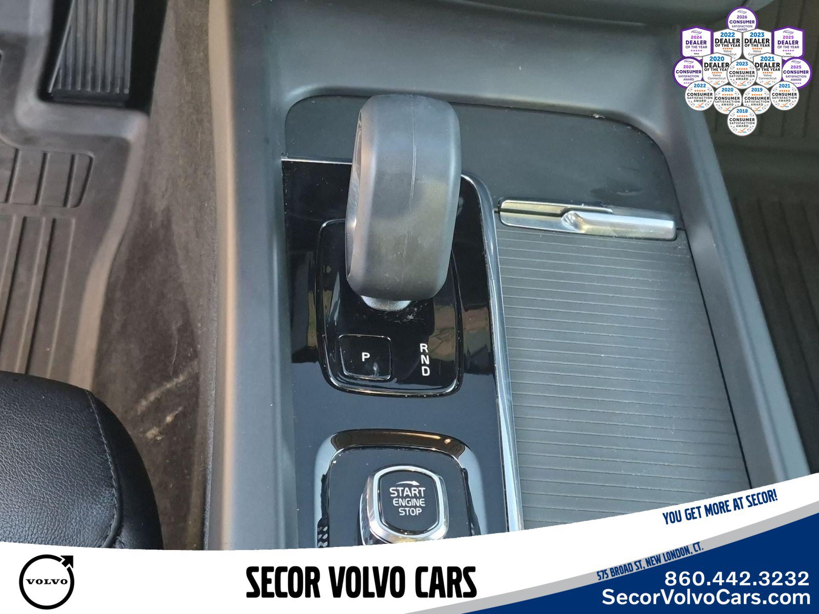 Certified 2024 Volvo XC60 B5 Core w/ Protection Package Premier AWD/4WD image 12