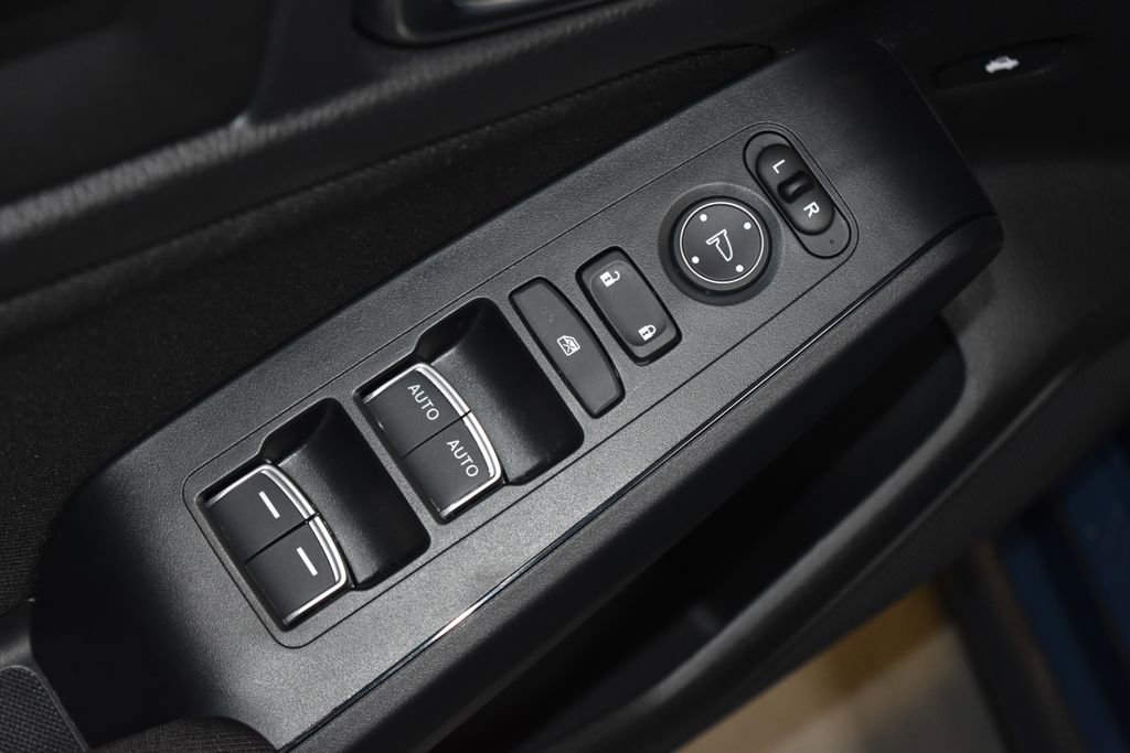 Used 2025 Honda Civic LX image 5