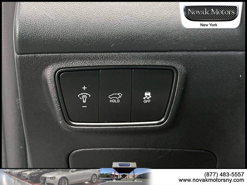 Used 2023 Hyundai Tucson Limited AWD/4WD image 23