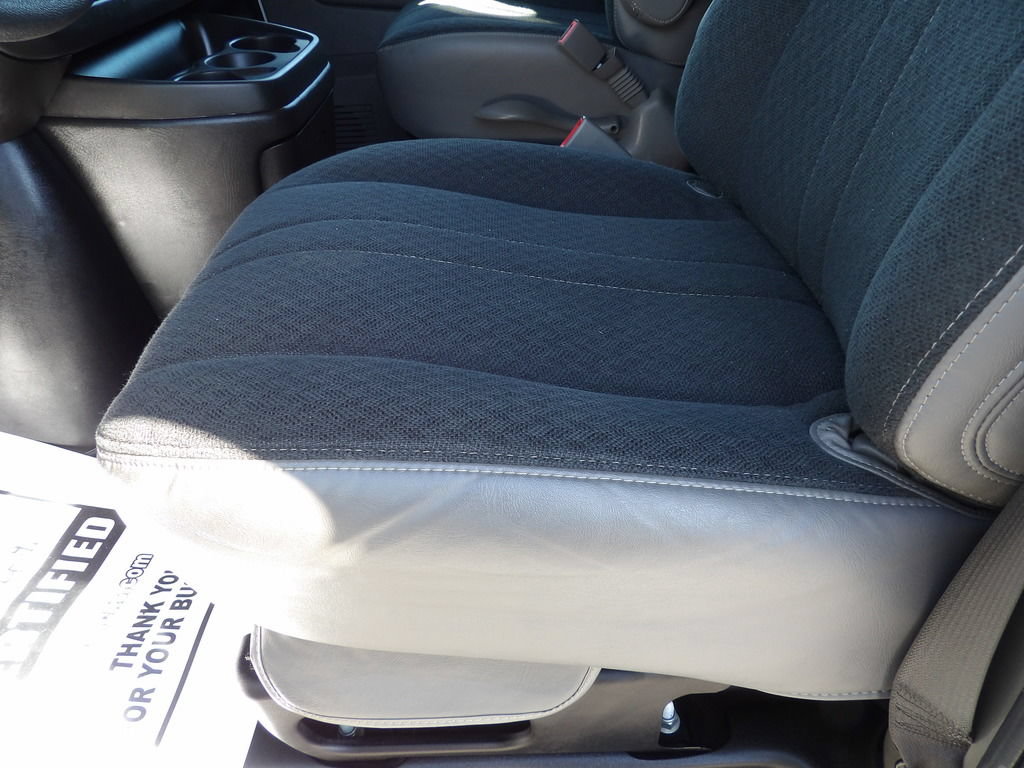 Used 2024 GMC Savana 2500 w/ Driver Convenience Package RWD image 18