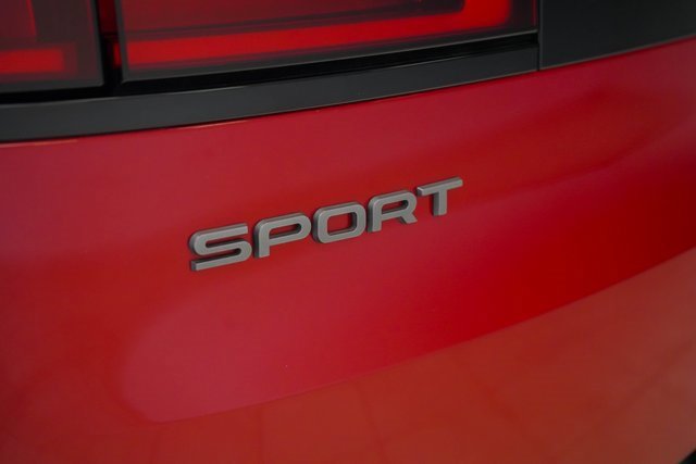 Used 2023 Land Rover Range Rover Sport SE image 13