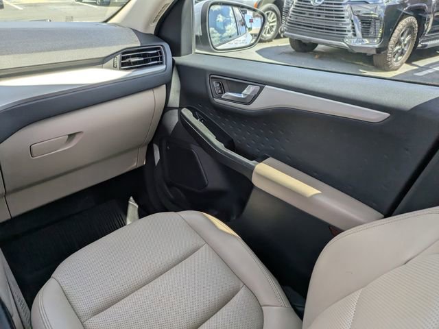 Used 2020 Ford Escape SEL image 19