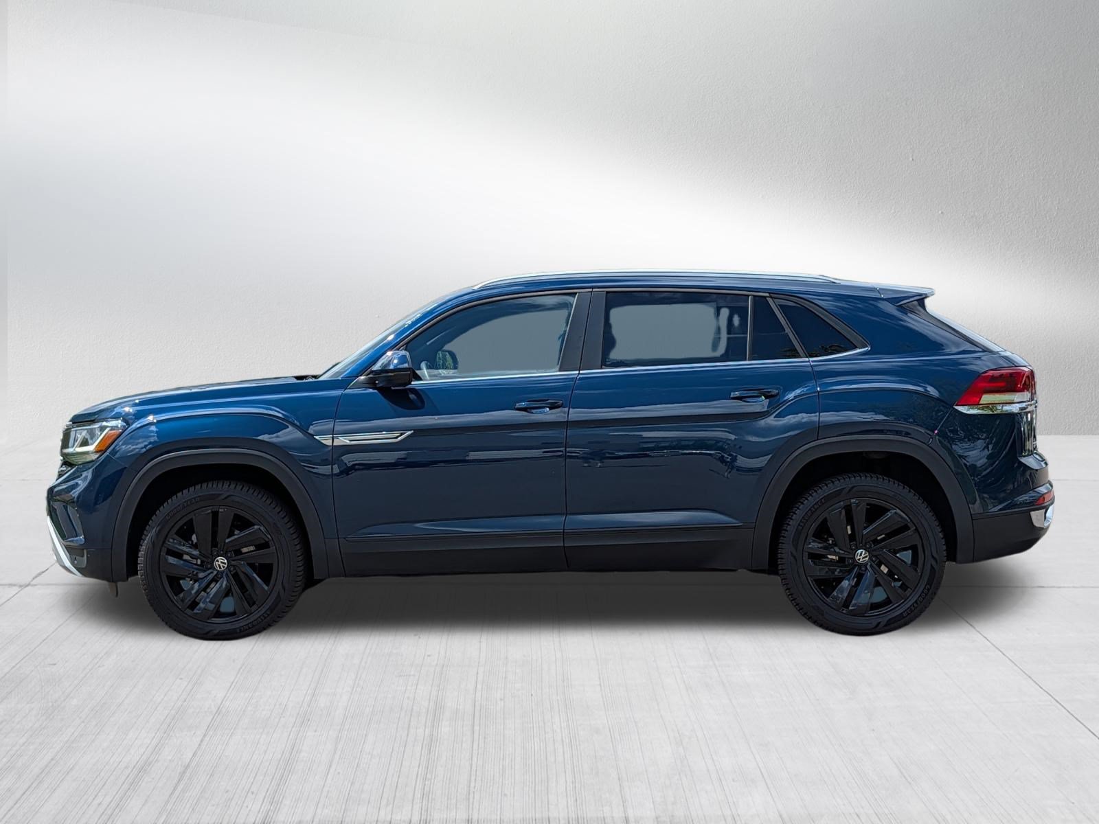 Certified 2023 Volkswagen Atlas Cross Sport SE AWD/4WD image 4
