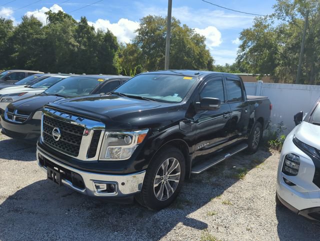 Used 2017 Nissan Titan SL RWD image 2