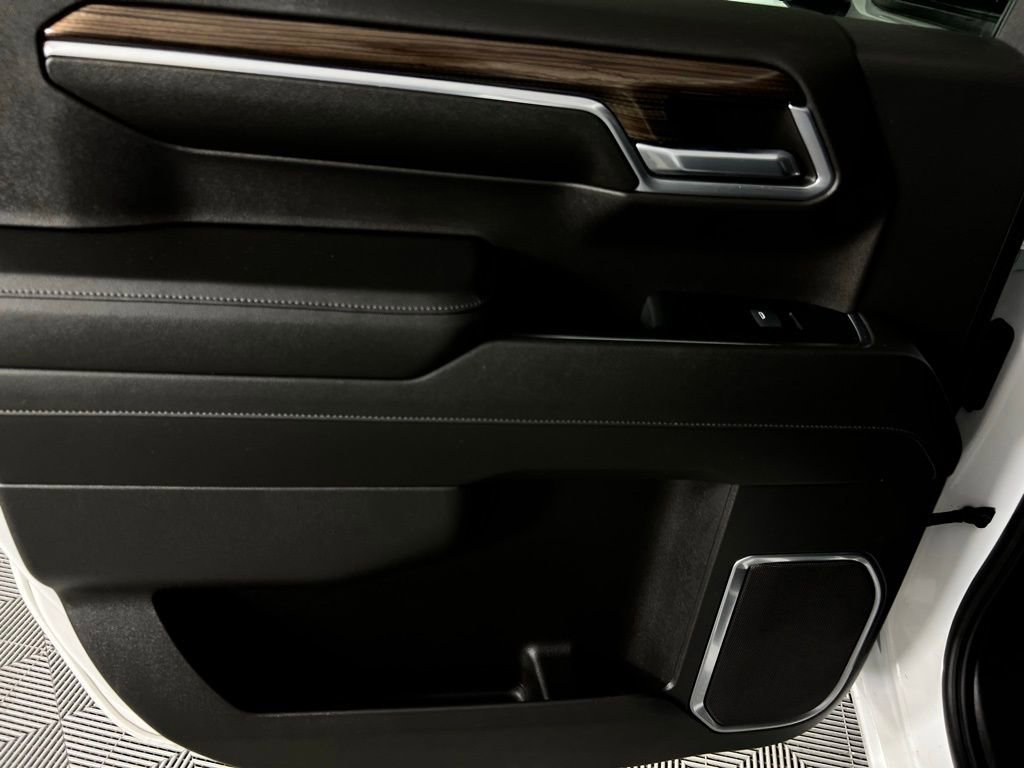 Used 2024 Chevrolet Silverado 1500 RST image 27