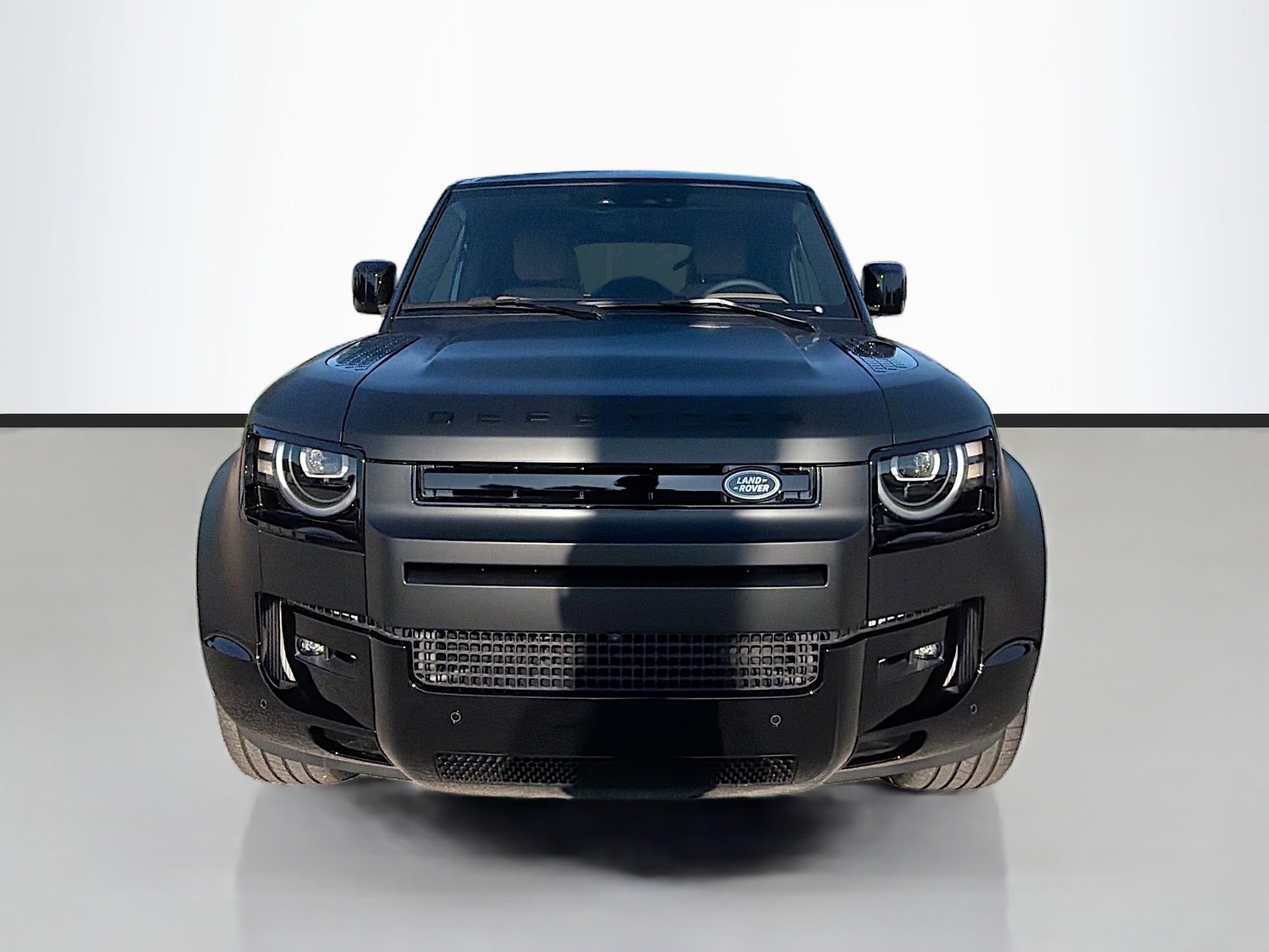 New 2026 Land Rover Defender 130 X-Dynamic SE image 8