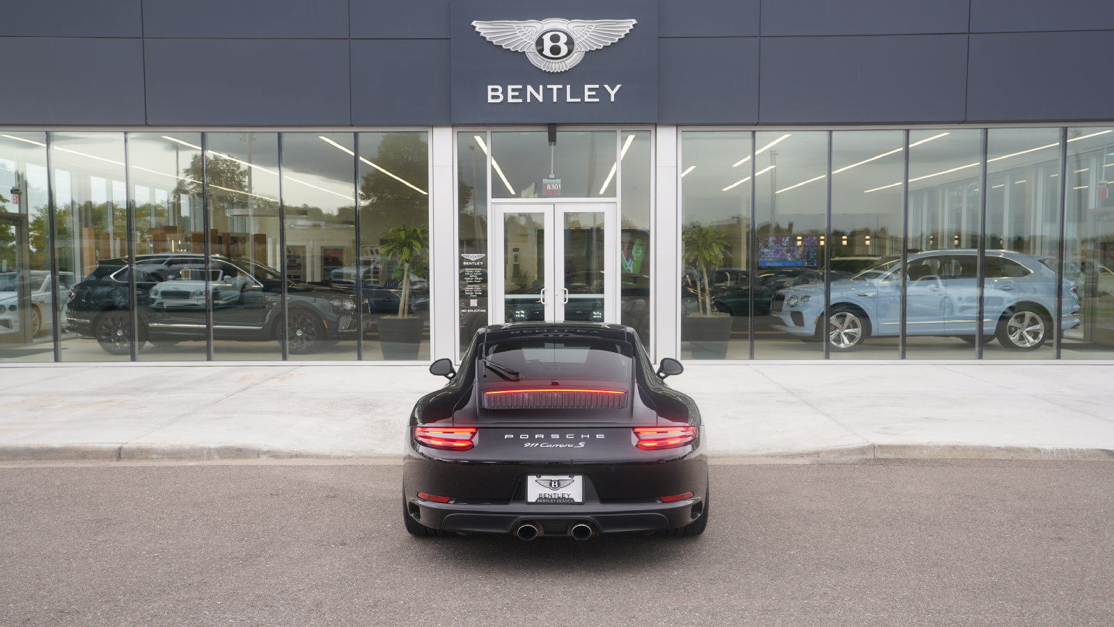 Used 2017 Porsche 911 Carrera S RWD image 13