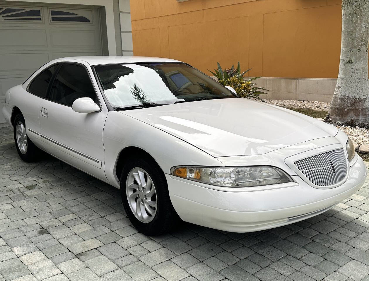 Used 1998 Lincoln Mark VIII RWD image 32