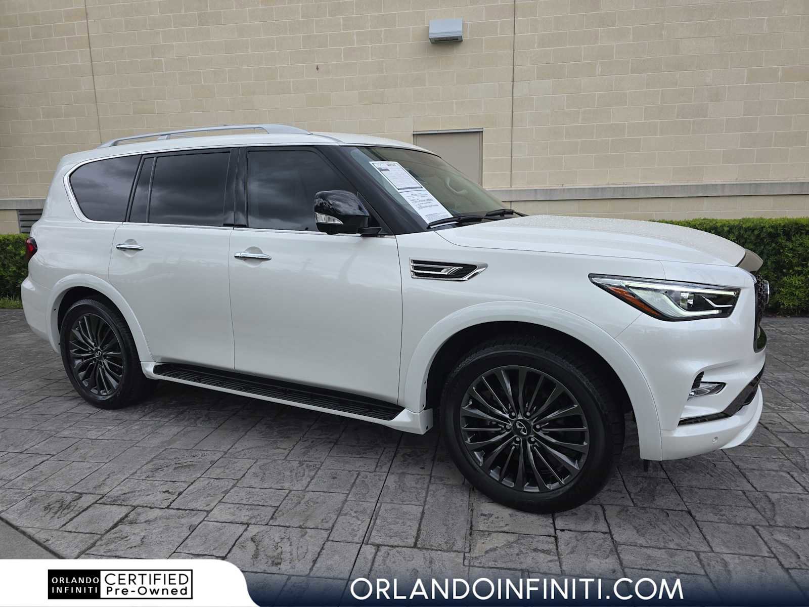 Certified 2024 INFINITI QX80 Premium Select w/ Cargo Package