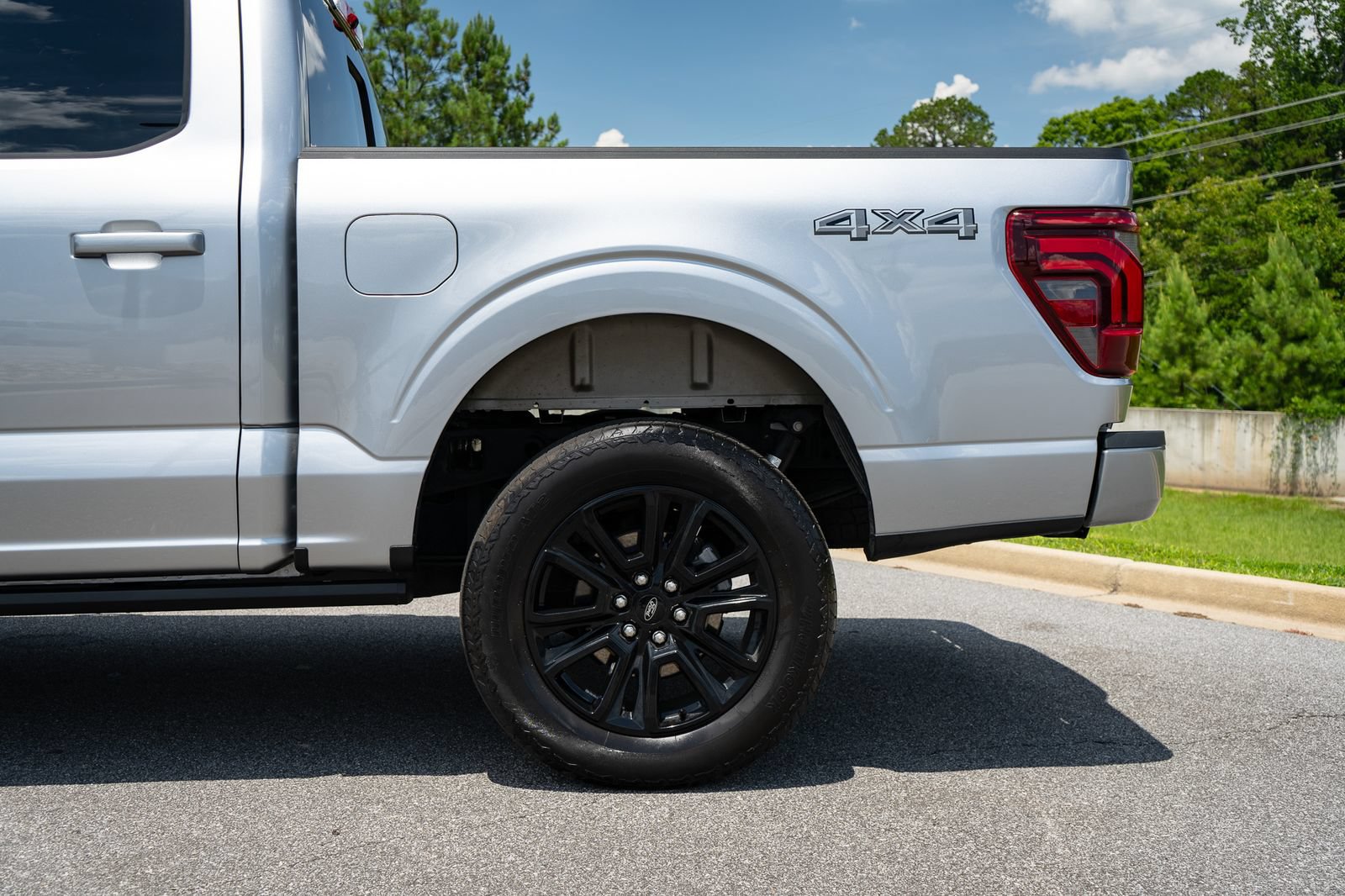 Used 2025 Ford F150 Platinum w/ Equipment Group 702A High AWD/4WD image 15