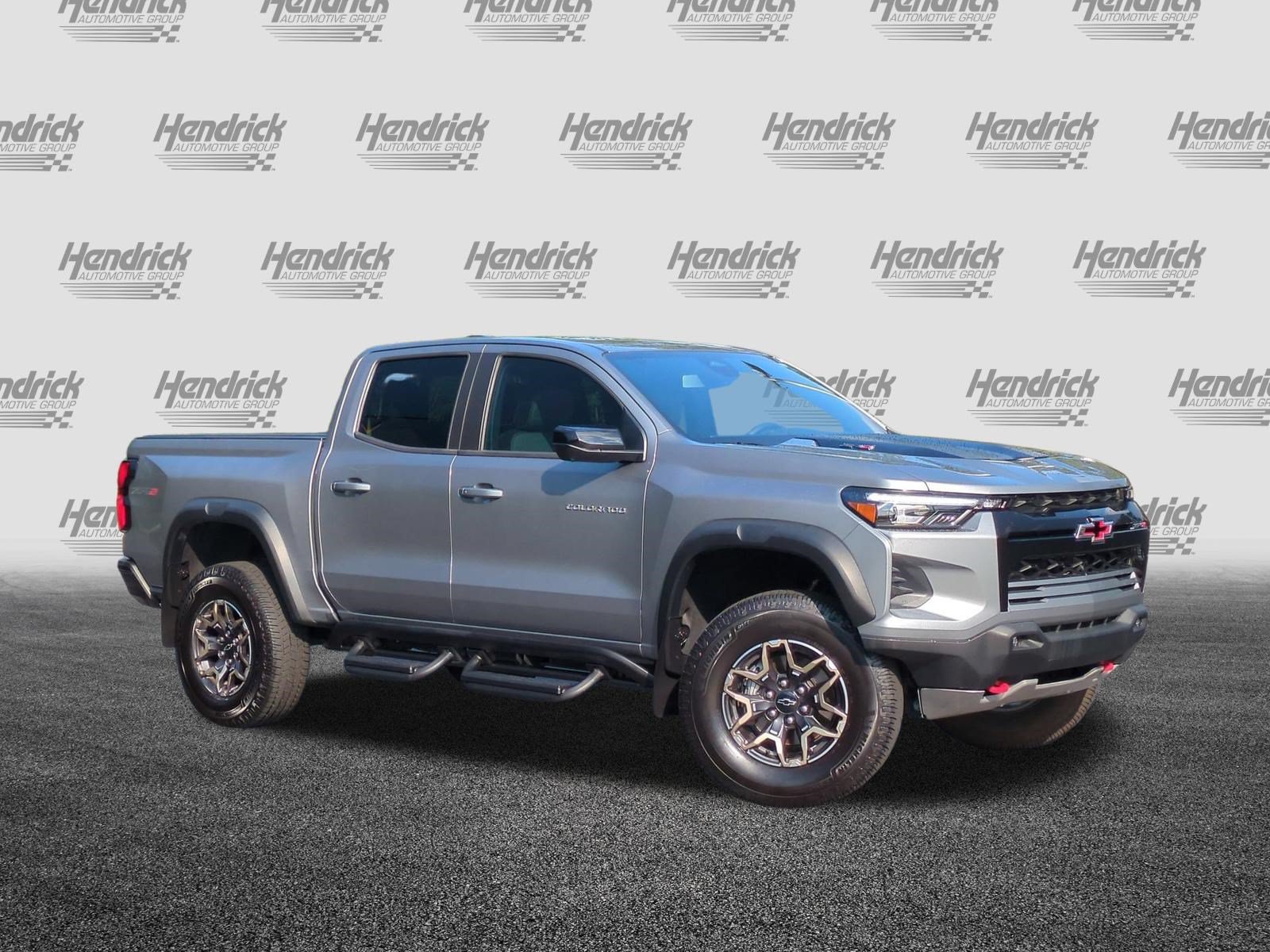 Used 2024 Chevrolet Colorado ZR2 w/ ZR2 Convenience Package III AWD/4WD image 2