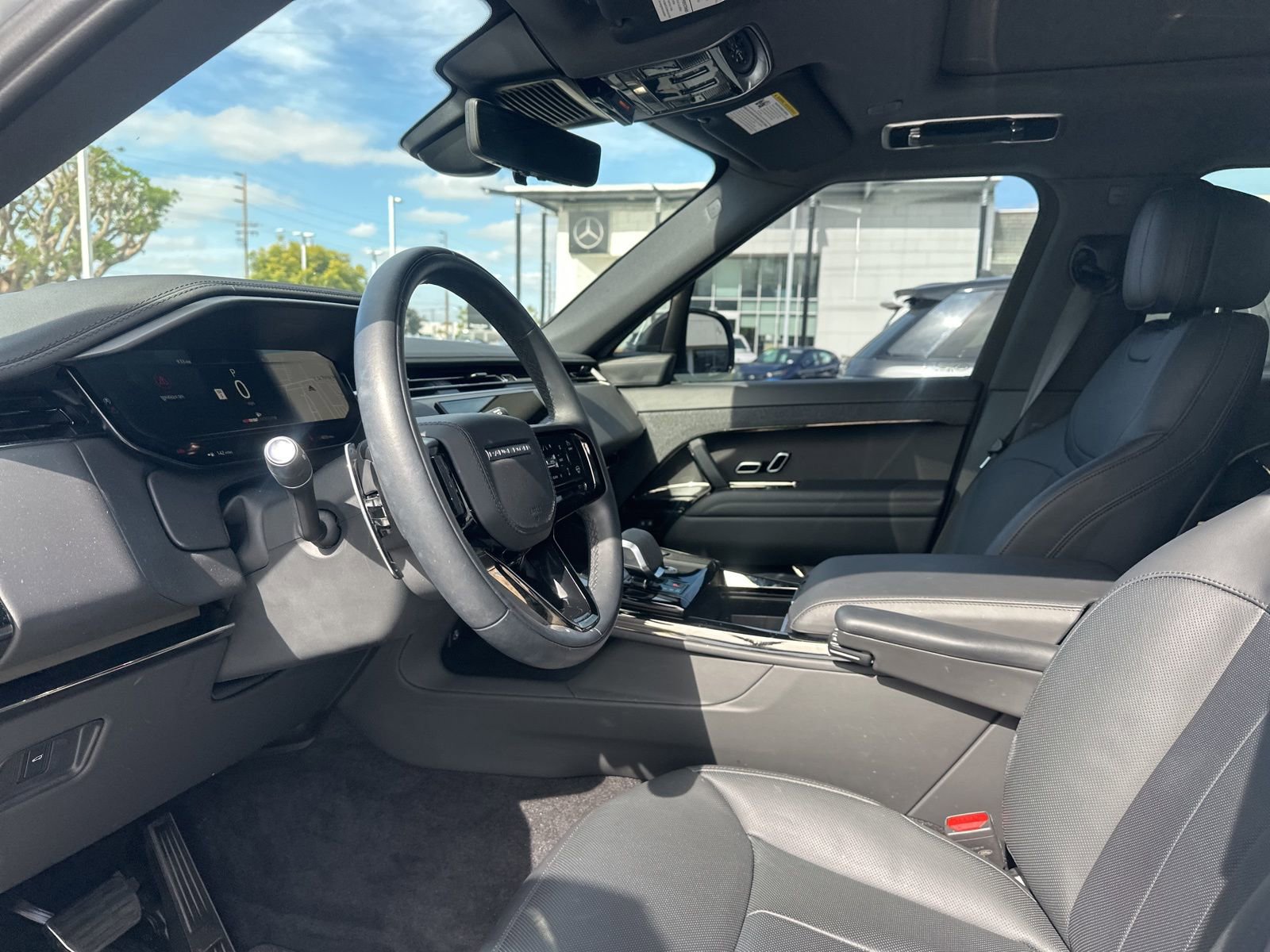 Certified 2025 Land Rover Range Rover Sport Dynamic SE AWD/4WD image 16