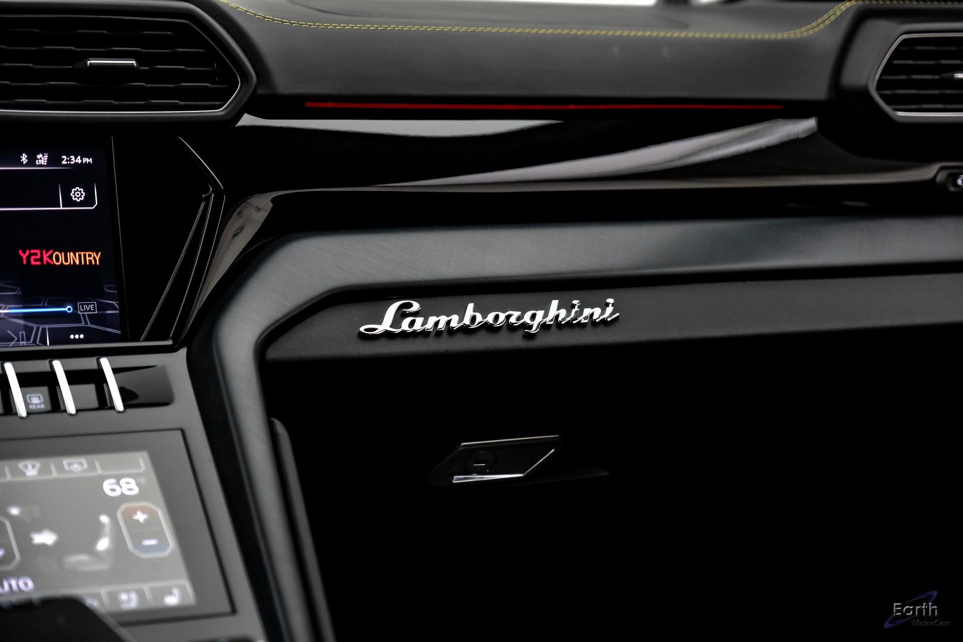 Used 2021 Lamborghini Urus image 76
