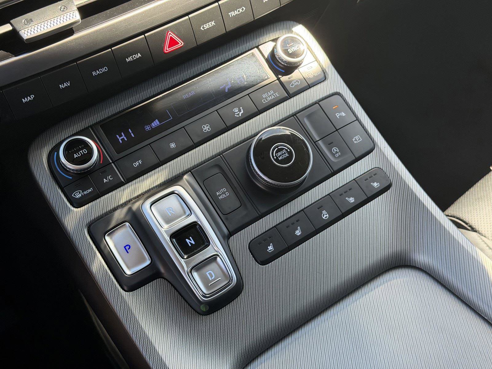 Used 2024 Hyundai Palisade SEL image 11