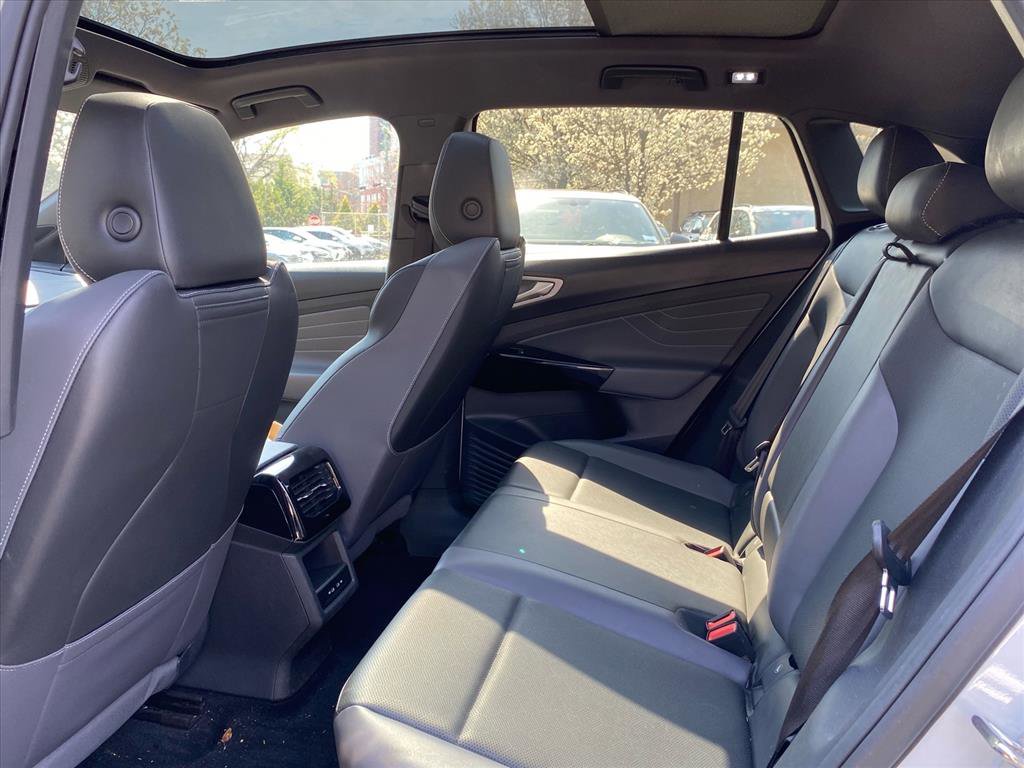 Certified 2023 Volkswagen ID.4 Pro S image 17
