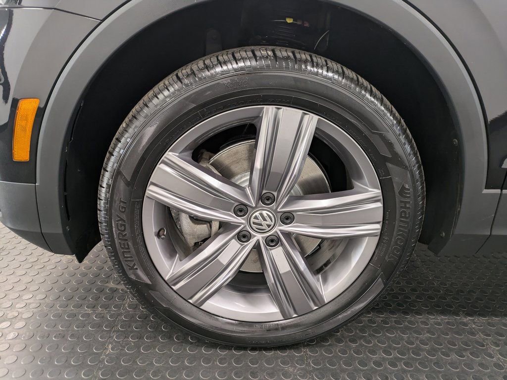 Certified 2021 Volkswagen Tiguan SEL image 8