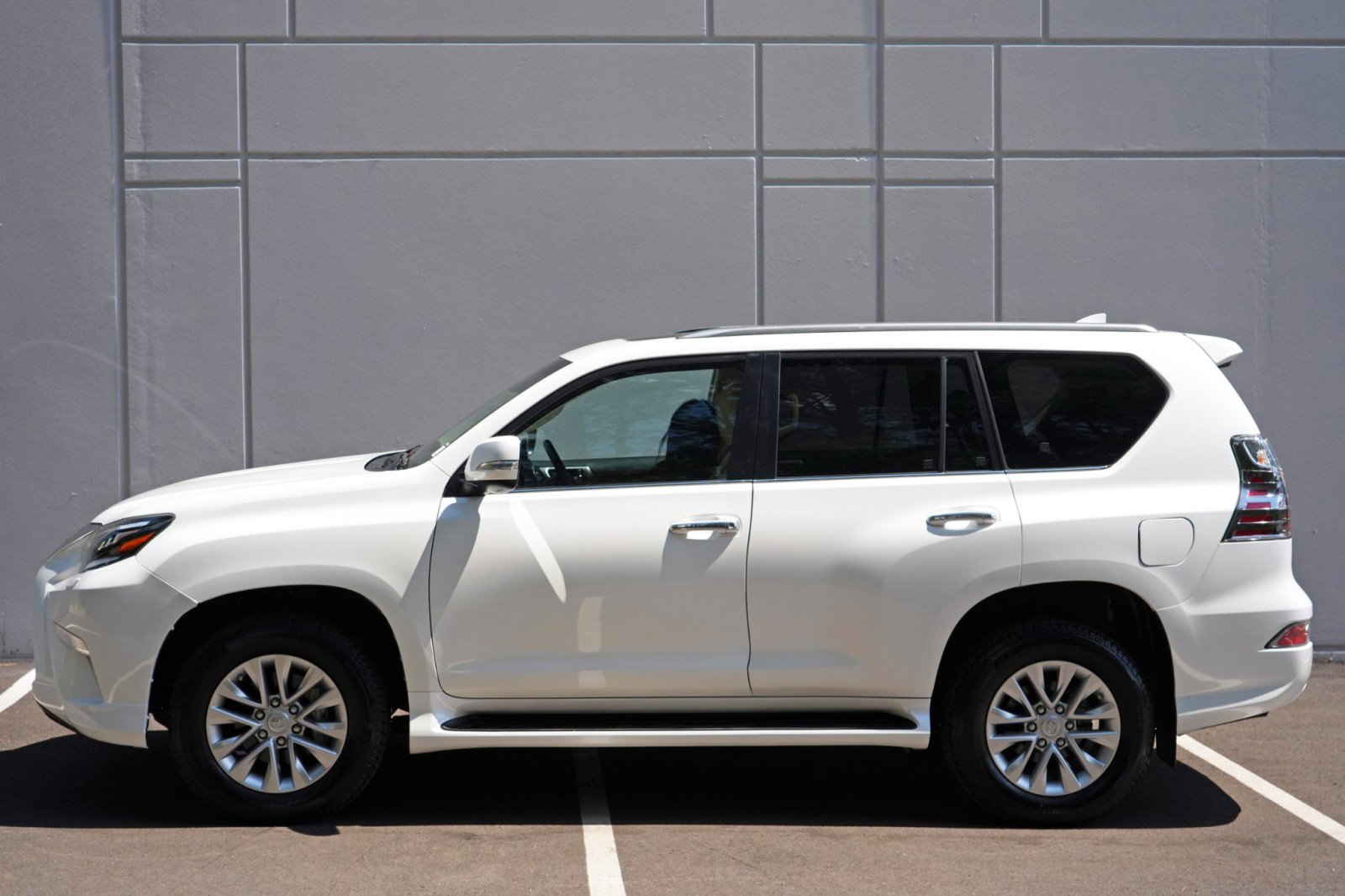 Used 2022 Lexus GX 460 Premium AWD/4WD image 52