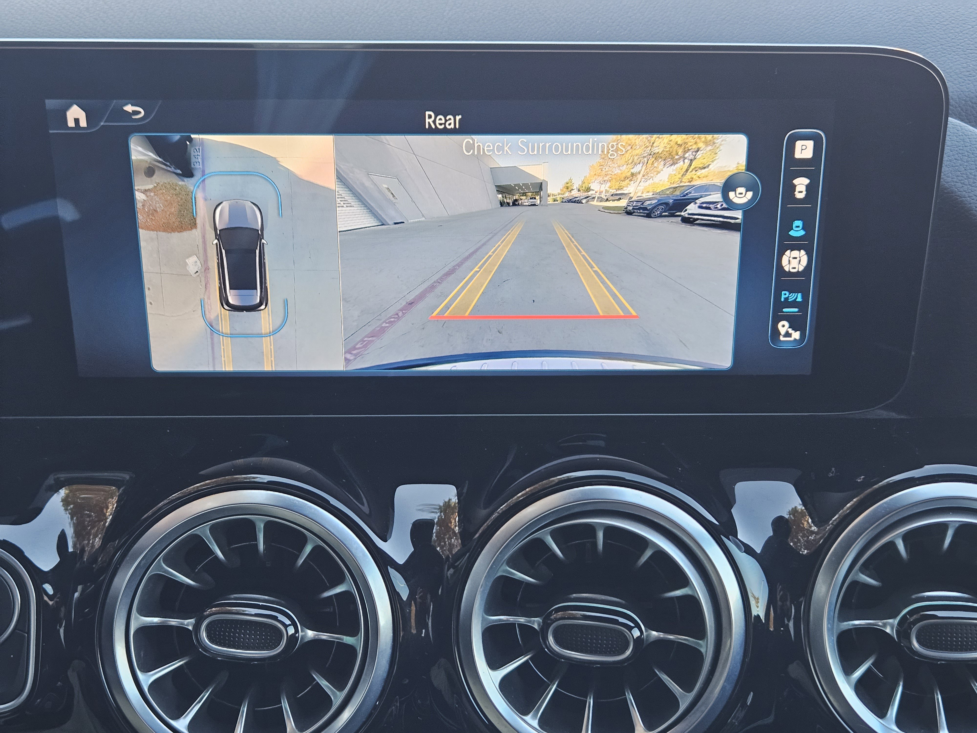 Certified 2025 Mercedes-Benz GLA 250 image 17