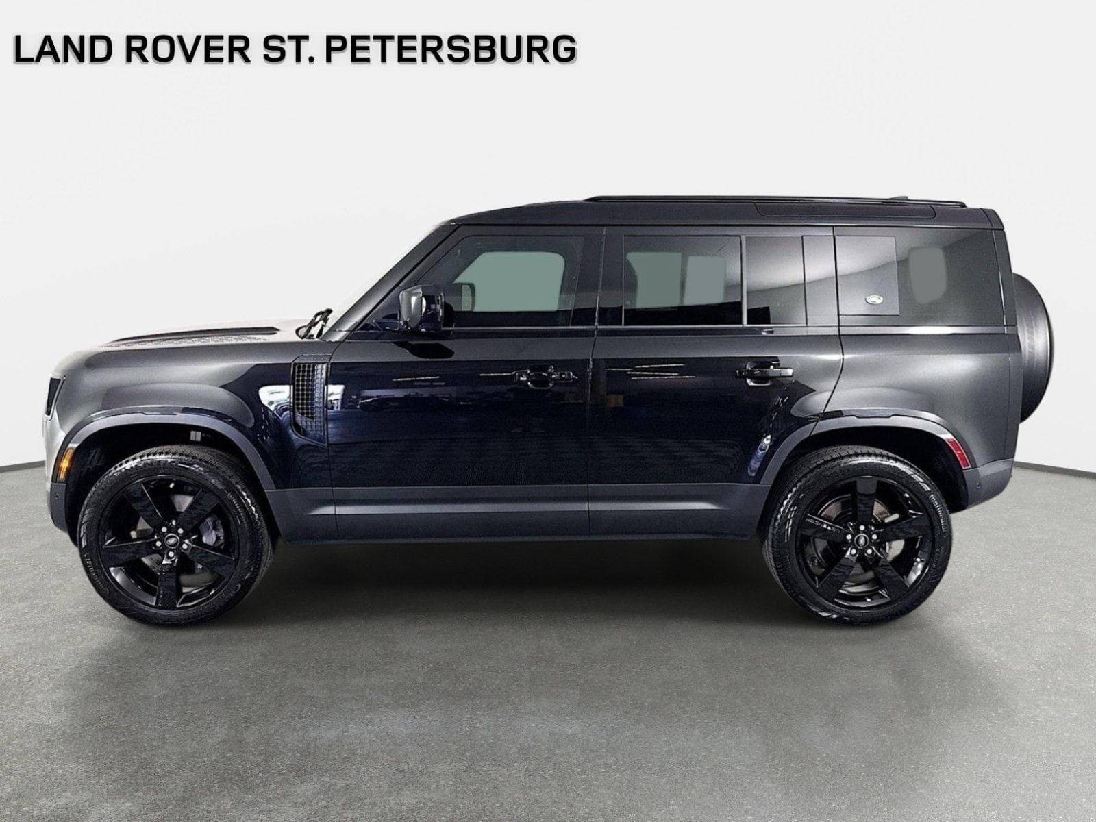 Used 2023 Land Rover Defender 110 S AWD/4WD image 8