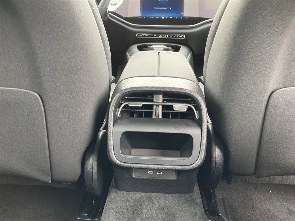 New 2026 Mercedes-Benz E 350 4MATIC Sedan image 21