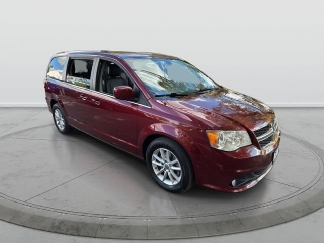 Used 2019 Dodge Grand Caravan SXT image 1