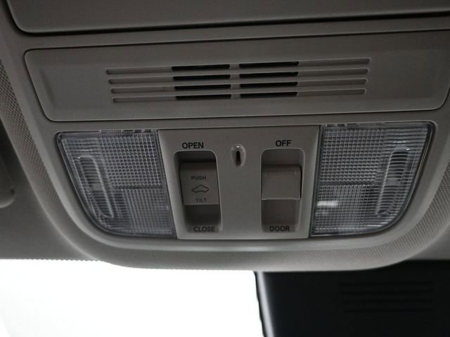 Used 2019 Honda Accord EX image 22