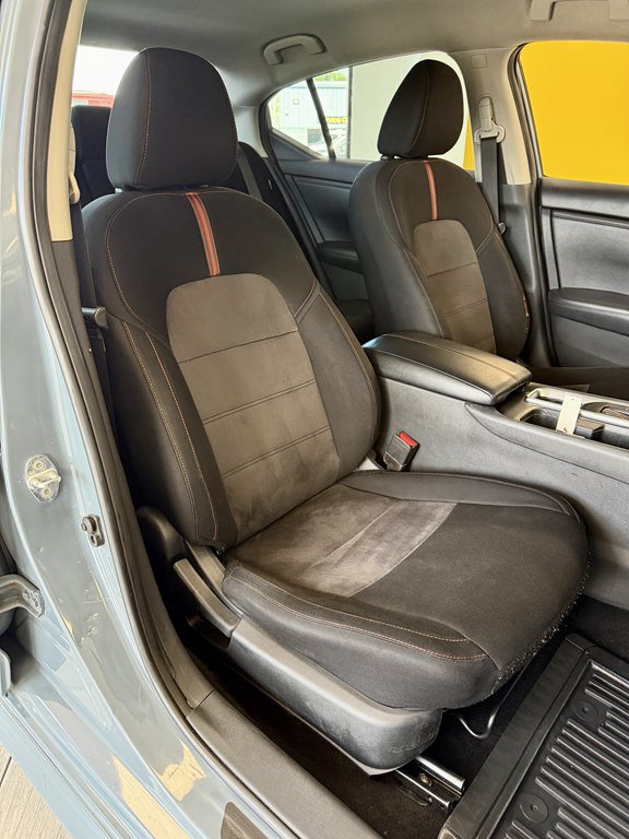 Used 2024 Nissan Sentra SR FWD image 16