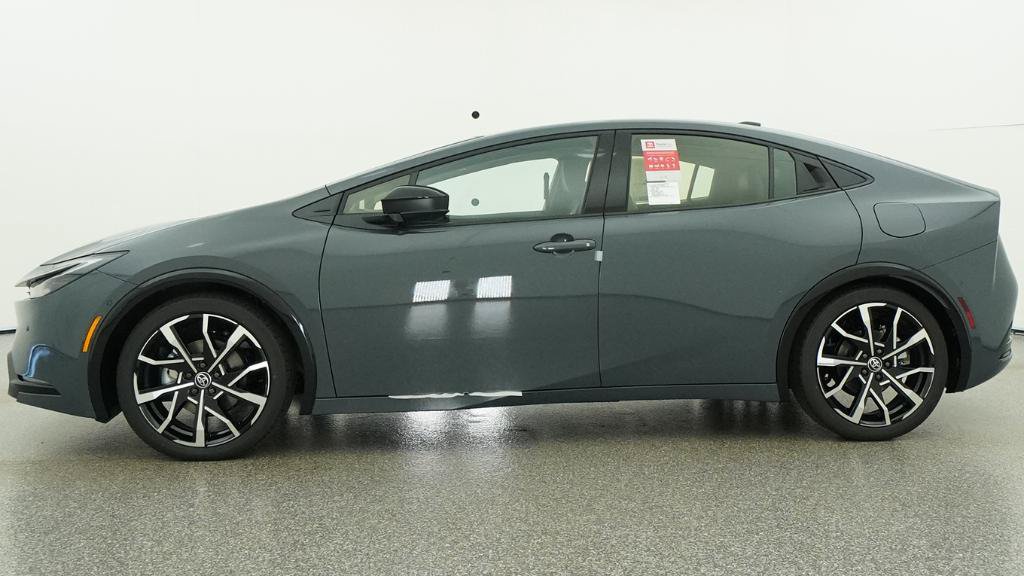 New 2026 Toyota Prius Plug-In Hybrid FWD image 22