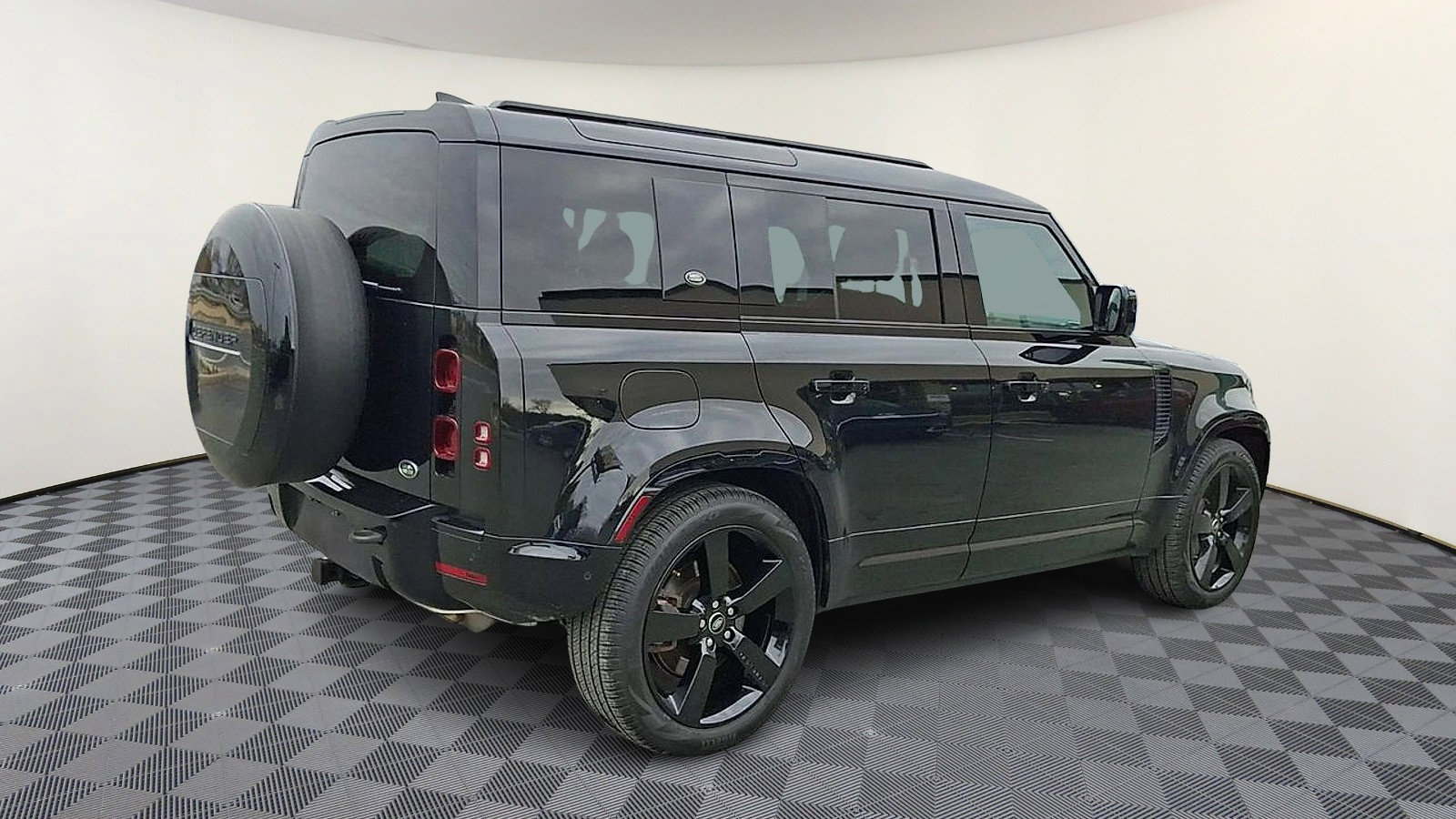 Certified 2023 Land Rover Defender 110 X-Dynamic SE image 8