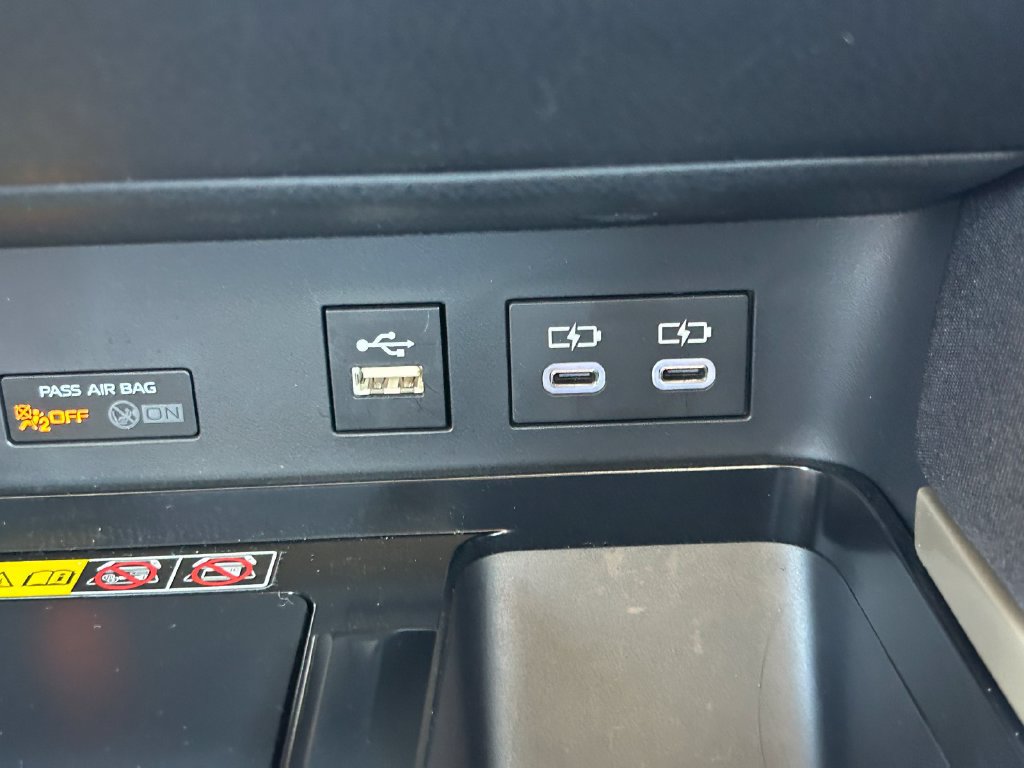 Used 2025 Toyota Camry LE w/ Convenience Package AWD/4WD image 27