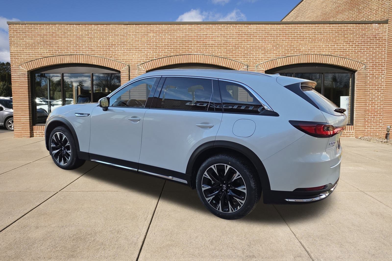 New 2026 MAZDA CX-90 Plug-In Hybrid w/ Premium Plus AWD/4WD image 6