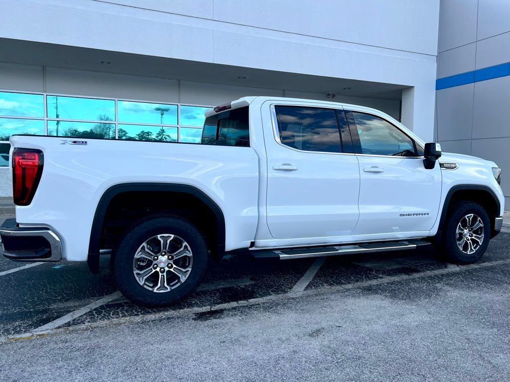 New 2026 GMC Sierra 1500 SLE AWD/4WD image 4