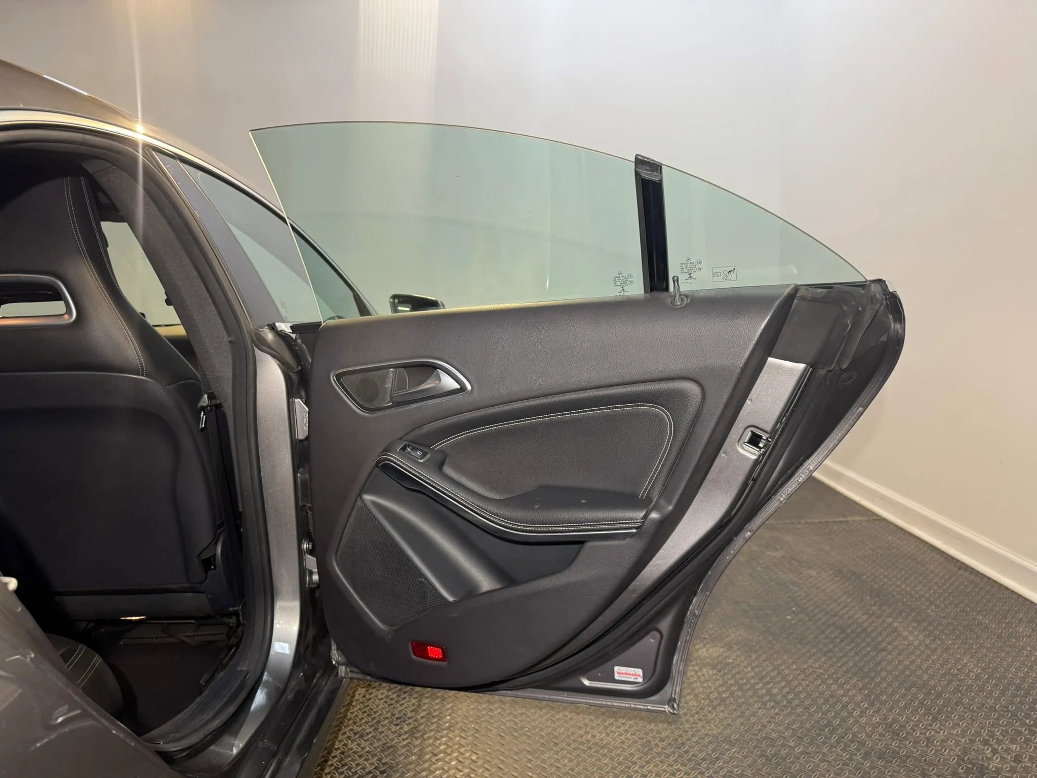 Used 2017 Mercedes-Benz CLA 250 4MATIC image 24