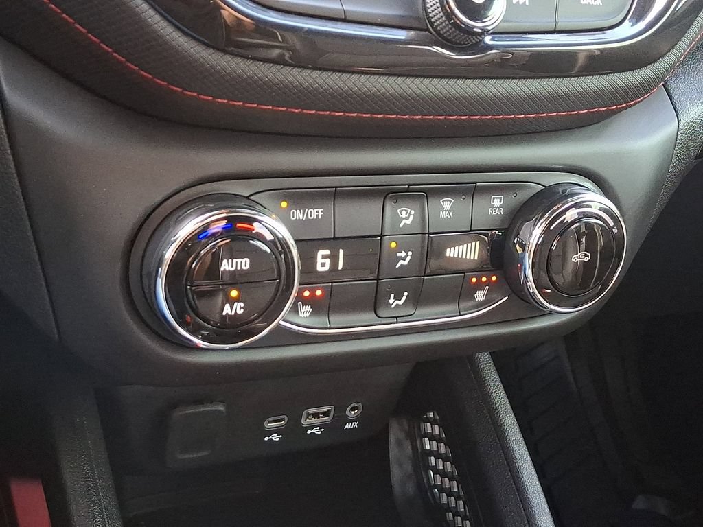Used 2021 Chevrolet TrailBlazer RS w/ Convenience Package AWD/4WD image 16