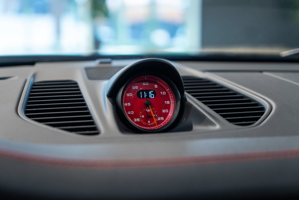 Used 2018 Porsche 911 GT2 RS RWD image 41