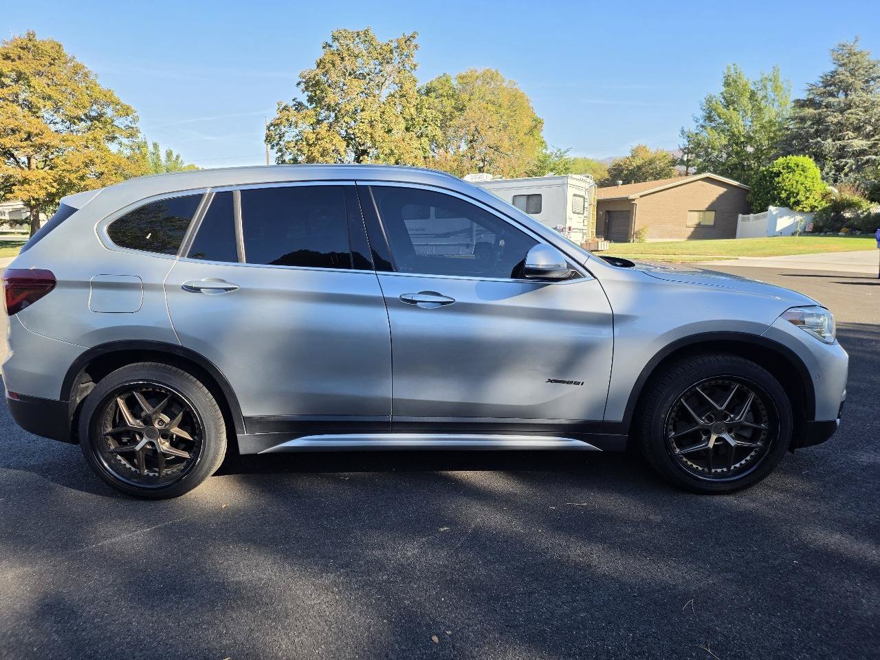 Used 2017 BMW X1 xDrive28i AWD/4WD image 4