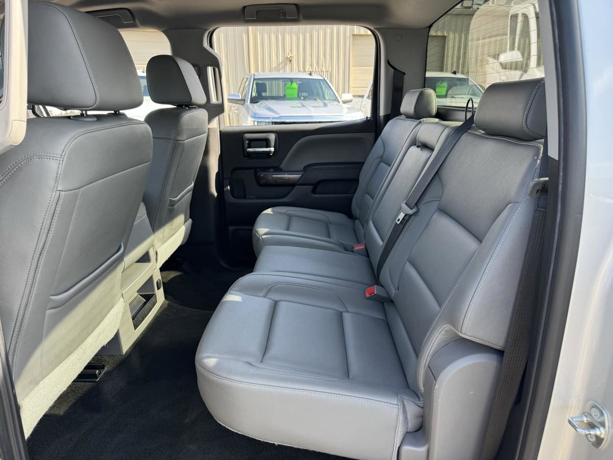 Used 2018 GMC Sierra 1500 SLT w/ SLT Premium Package image 21