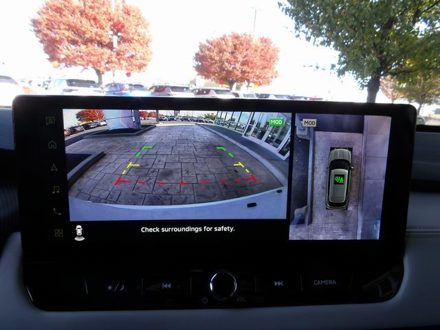 New 2025 Mitsubishi Outlander SE image 29