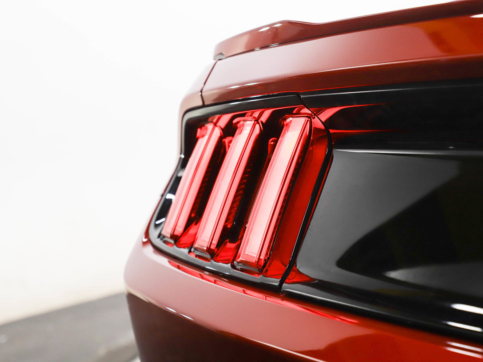 Used 2015 Ford Mustang GT Premium w/ Enhanced Security Package RWD image 16