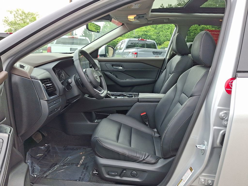 Certified 2023 Nissan Rogue SL w/ SL Premium Package image 15