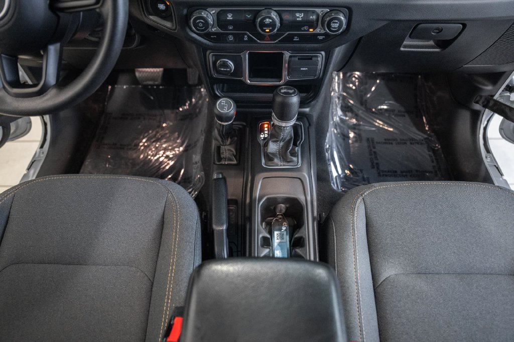 Used 2024 Jeep Wrangler Unlimited Sport AWD/4WD image 24