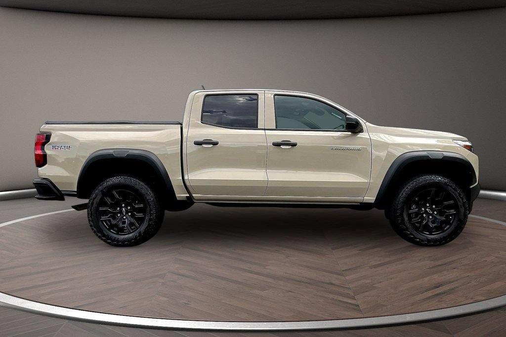 Used 2024 Chevrolet Colorado Trail Boss AWD/4WD image 10