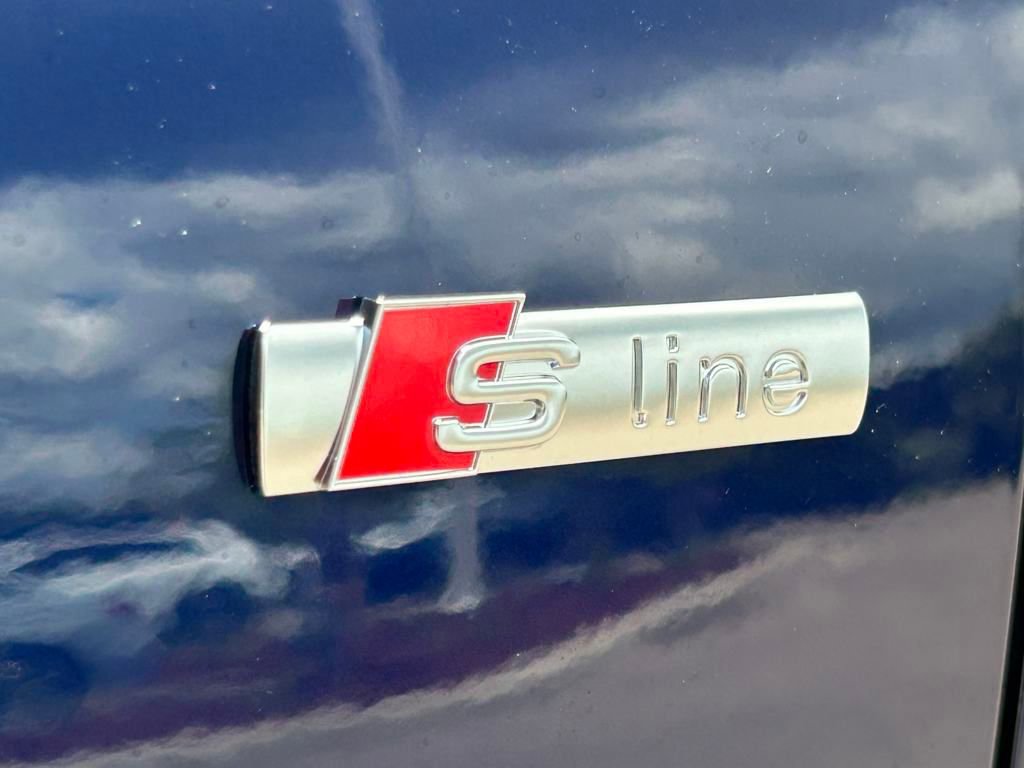 New 2025 Audi Q3 2.0T Premium image 25