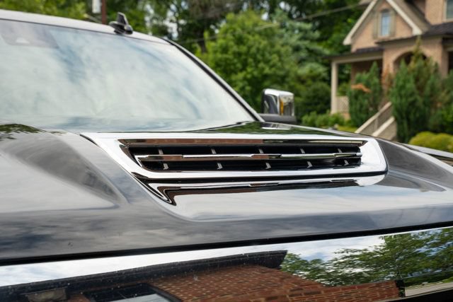 Used 2018 Chevrolet Silverado 2500 High Country w/ Duramax Plus Package AWD/4WD image 9