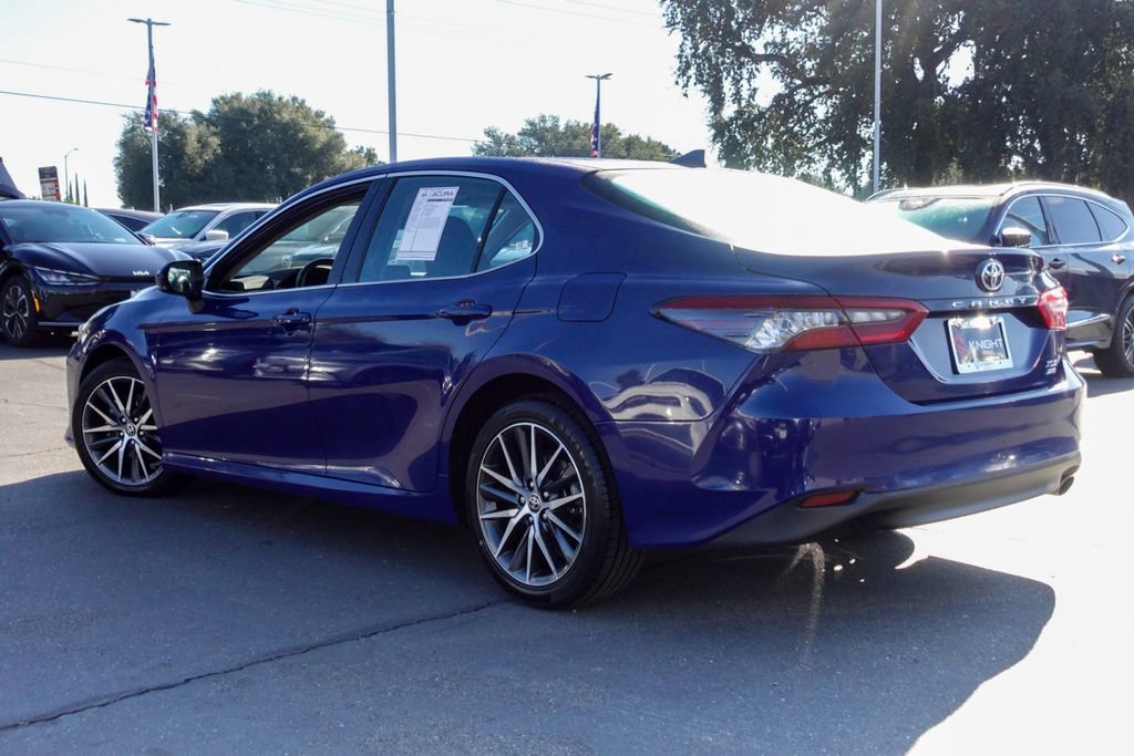 Used 2023 Toyota Camry XLE image 9
