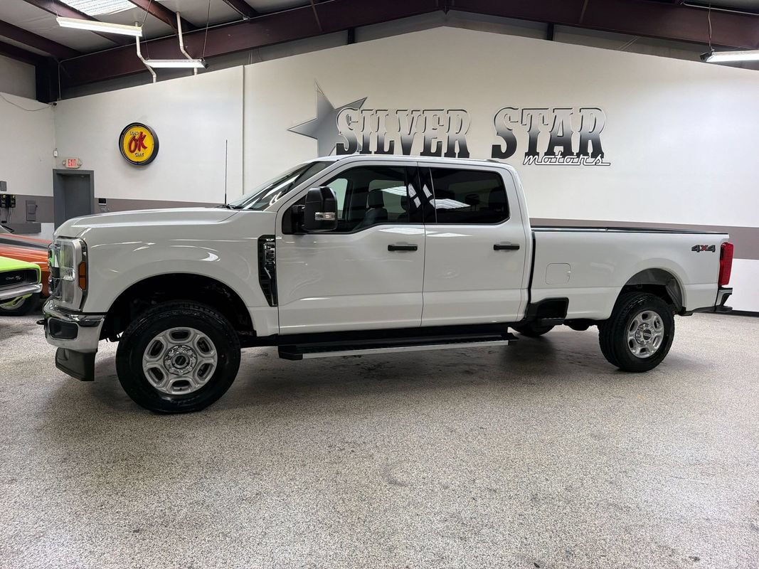 Used 2025 Ford F250 XLT AWD/4WD image 2